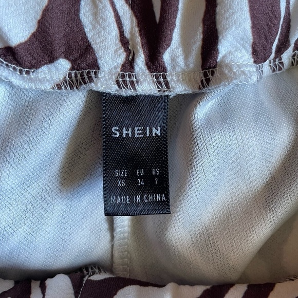 Shein zebra print wide leg pants - Picture 4 of 7
